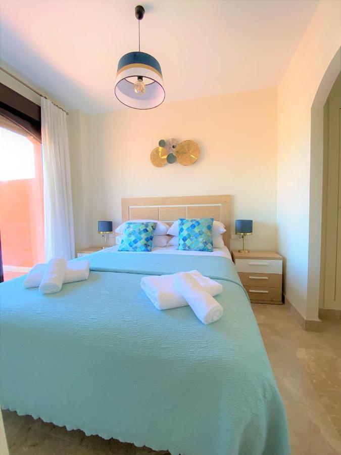 Sea View Penthouse Apartment With Hot Tub - Casa Bella Vista, Buenas Noches , Estepona Luaran gambar
