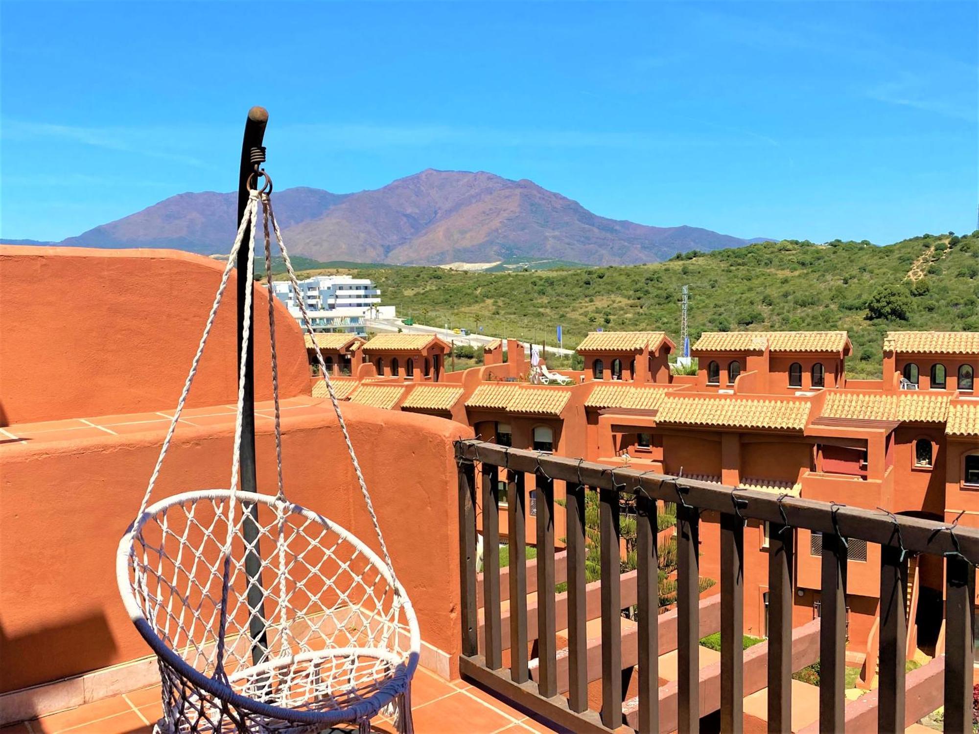 Sea View Penthouse Apartment With Hot Tub - Casa Bella Vista, Buenas Noches , Estepona Luaran gambar