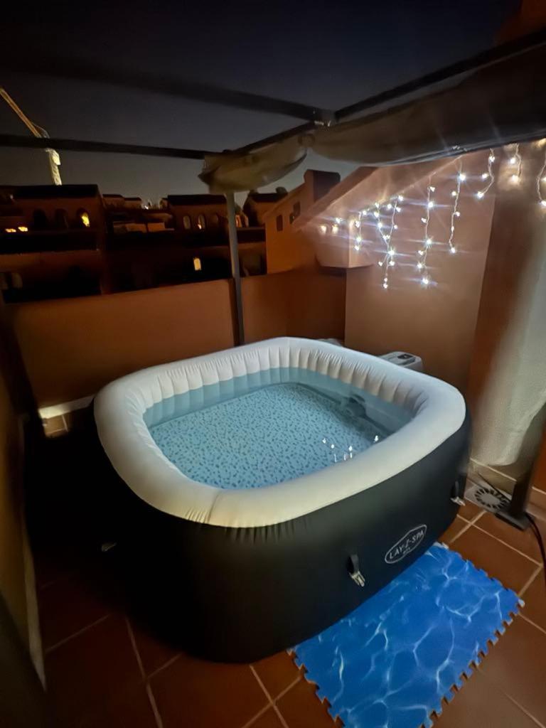 Sea View Penthouse Apartment With Hot Tub - Casa Bella Vista, Buenas Noches , Estepona Luaran gambar